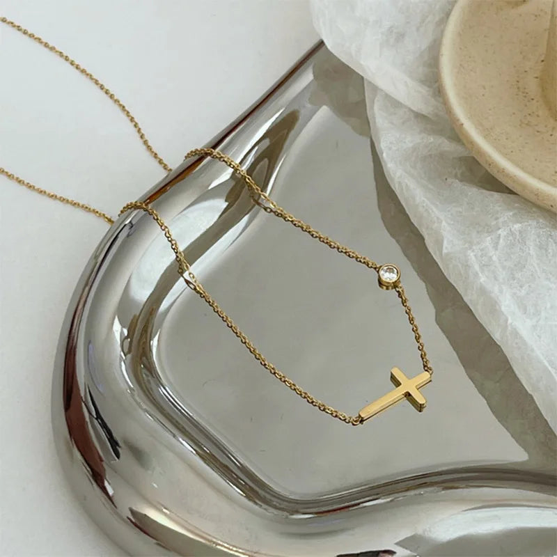 Colar e Pulseira Cruz Ponto Brilhoso