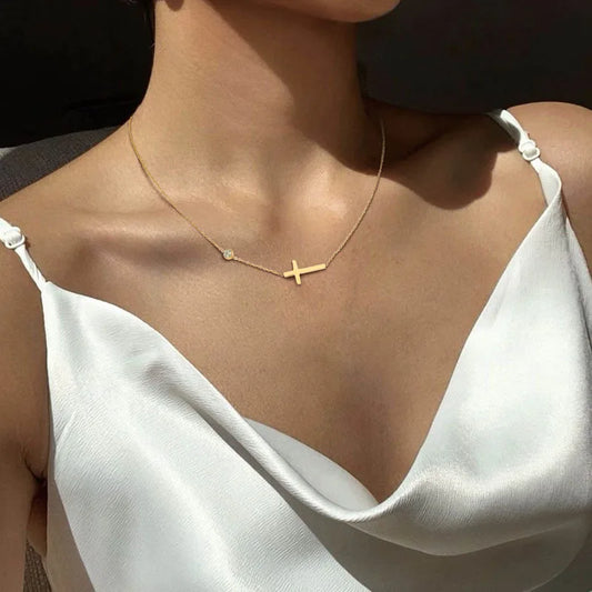 Colar e Pulseira Cruz Ponto Brilhoso